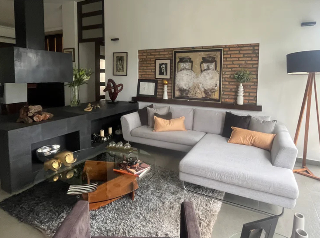 amplia sala en casa de lujo en venta en zapopan jalisco